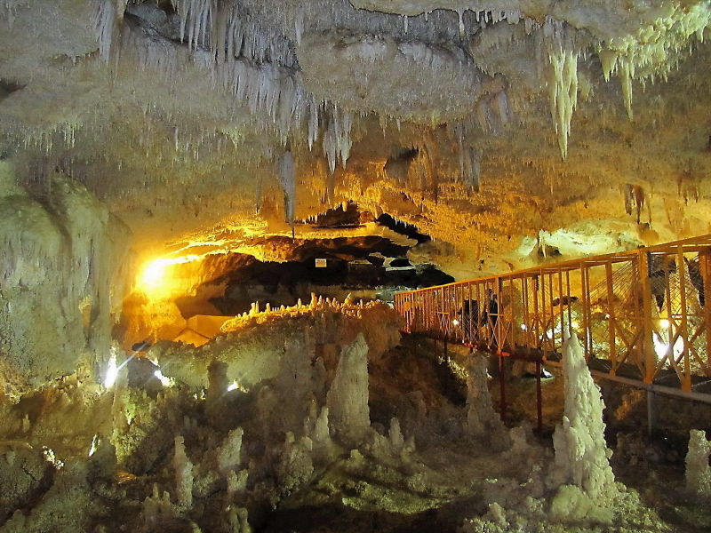 Kataleh Khur Cave